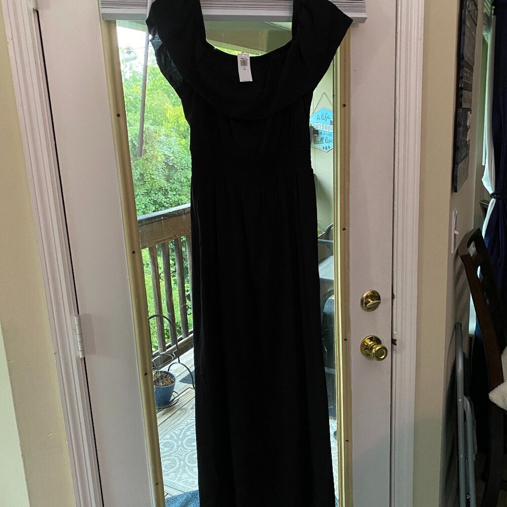 Womens Old Navy long off the shoulders dress
